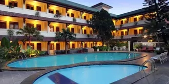 Cakra Kembang Hotel