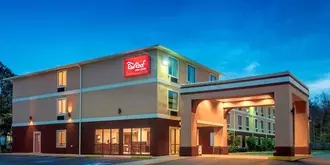 Red Roof Inn & Suites Biloxi
