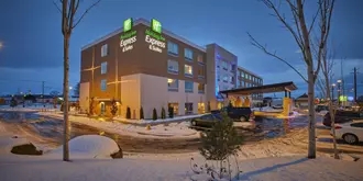 Holiday Inn Express and Suites Hermiston Downtown