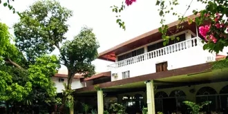 Bohol La Roca Hotel