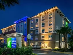 Holiday Inn Express and Suites St Petersburg Seminole Area