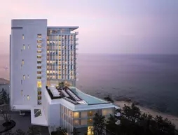 SEAMARQ Hotel
