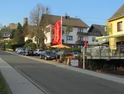 Land-gut-Hotel zur Burg Nürburgring-Eifel