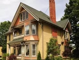 Ludington House Bed and Breakfast