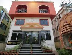 Hotel Pushpa (Berries Group of Hotels)