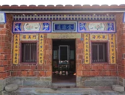Shuang Li House