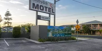 Moby Dick Waterfront Motel