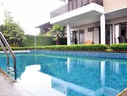 Elok Villa Dago Private Pool