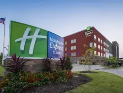 Holiday Inn Express and Suites Southaven Central Memphis