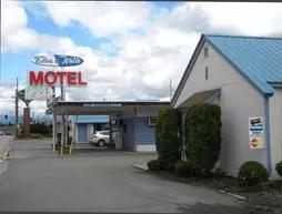 Blue and White Motel
