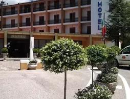 Hotel Kiris