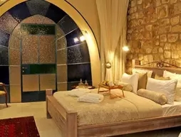 Beit Ha'Omanim Hotel