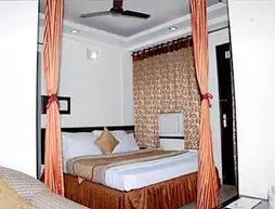 Hotel Yadu Residency
