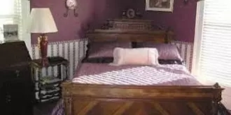 Granny Lou's Bed and Breakfast