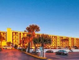 Beacher's Lodge Oceanfront Suites - Saint Augustine Beach