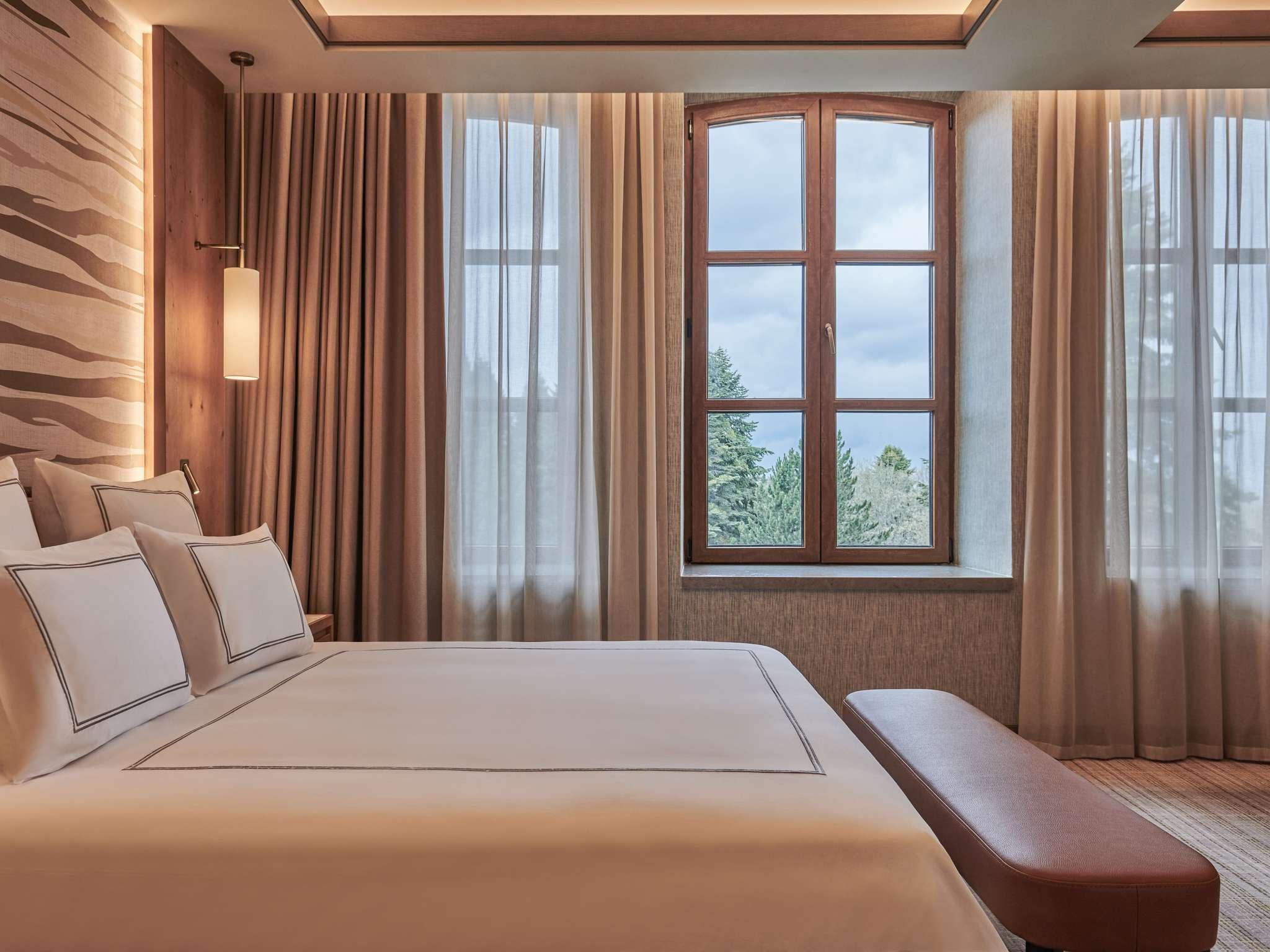 Superior Suite Room with Forest View