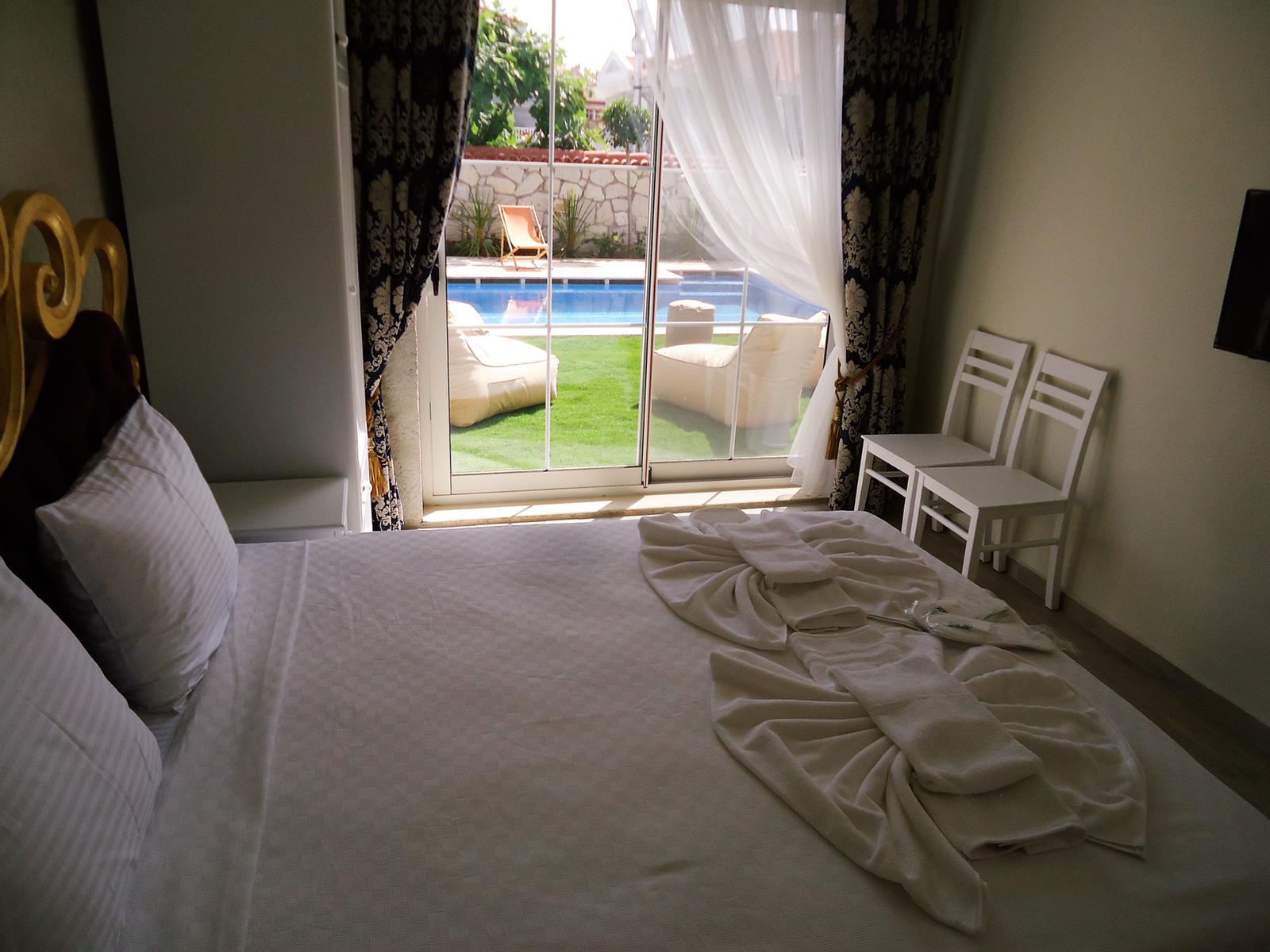 Triple Room With Pool View