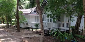 Young Coconut Garden Home Resort