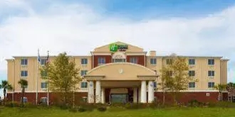 Holiday Inn Express and Suites Moultrie