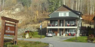 Lakevold Lodge