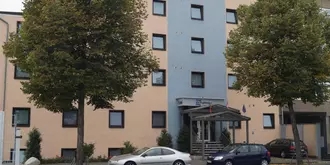 Hotel Am Vogelsanger Weg