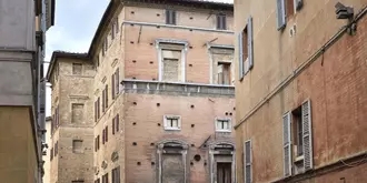 Residenze d'Epoca Palazzo Coli Bizzarrini