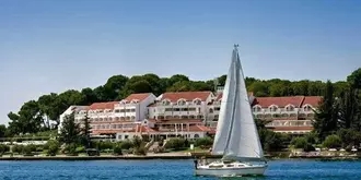 Fortuna Island Hotel