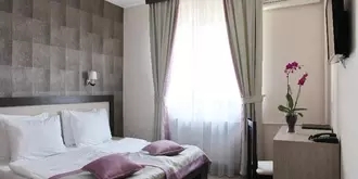 Hotel Vozarev