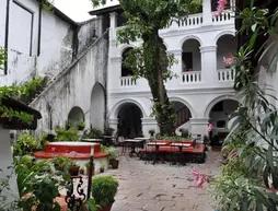 The Old Courtyard Hotel