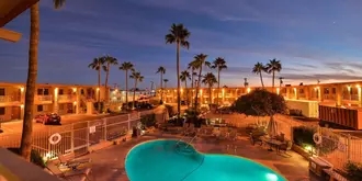 Quality Inn and Suites Phoenix NW Sun City