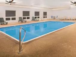 Americas Best Value Inn and Suites Osage Beach