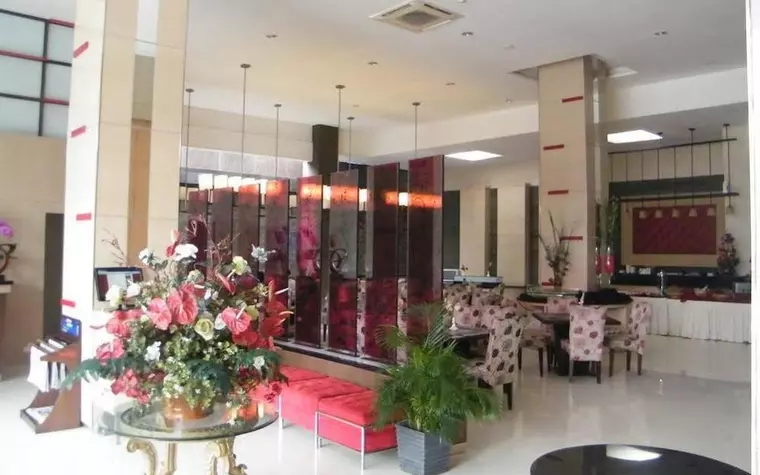 Scarlet Dago Hotel