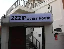 Zzzip Guest House