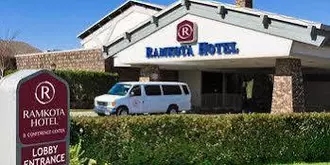Best Western Plus Ramkota Hotel Bismarck