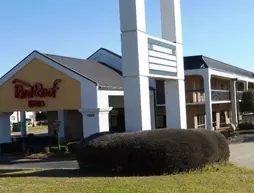 Red Roof Inn and Suites Texarkana