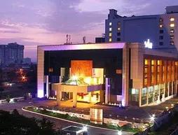 Gokulam Park Hotel & Convention Centre