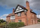 Dodleston Manor