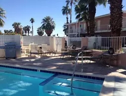 Palm Springs Inn