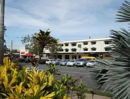 Lake Central Cairns Hotel
