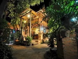 Ayutthaya Bouchic Hostel