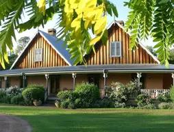 Carriages Boutique Hotel & Vineyard
