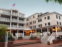 Vineyard Square Hotel and Suites