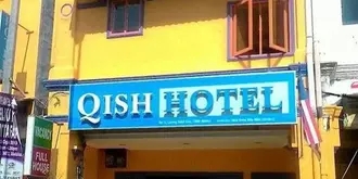 Qish Hotel