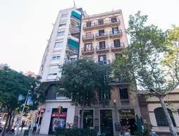 Bbarcelona Sagrada Familia Garden Apartment