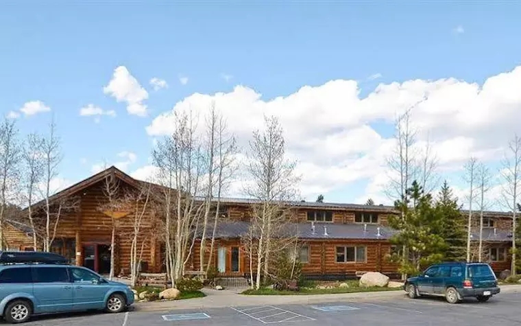 The Boulder Creek Lodge