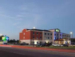 Holiday Inn Express and Suites Gatesville