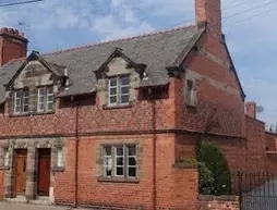 Overleigh Cottage