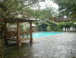 Moro Seneng Hotel