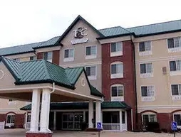 Town & Country Inn and Suites