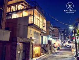 Br. Guesthouse Hongdae